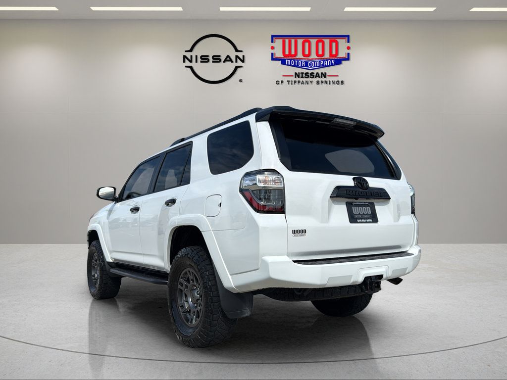Used 2020 Toyota 4Runner Venture w/ Moonroof Package AWD/4WD image 4