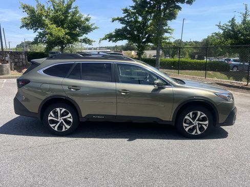 Certified 2022 Subaru Outback Limited AWD/4WD image 8