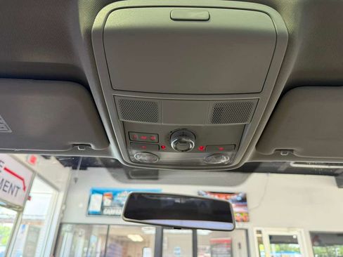 Used 2019 Volkswagen Passat 2.0T Wolfsburg FWD image 16