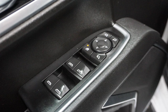 Used 2025 GMC Sierra 1500 SLT AWD/4WD image 9