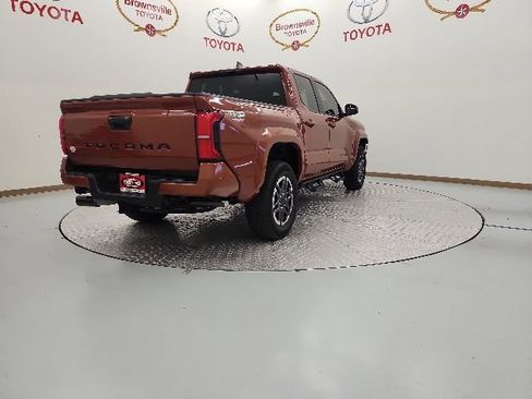 Used 2025 Toyota Tacoma TRD Sport RWD image 8