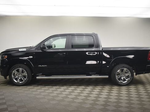 New 2026 RAM 1500 4x4 Crew Cab image 15