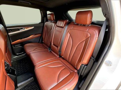 Used 2020 Lincoln Nautilus Reserve w/ Equipment Group 201A image 26