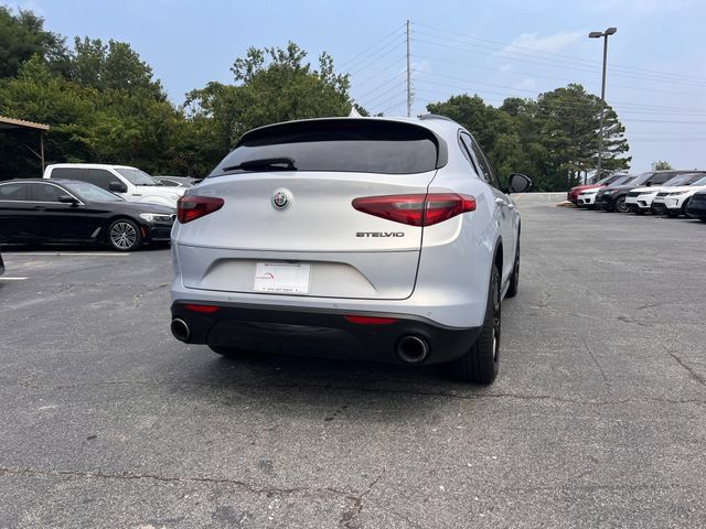 Used 2021 Alfa Romeo Stelvio Sprint w/ Nero Edizione RWD image 5