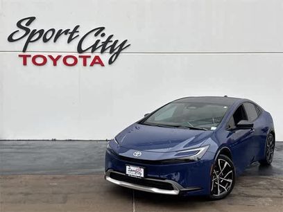 Used 2025 Toyota Prius Plug-In Hybrid