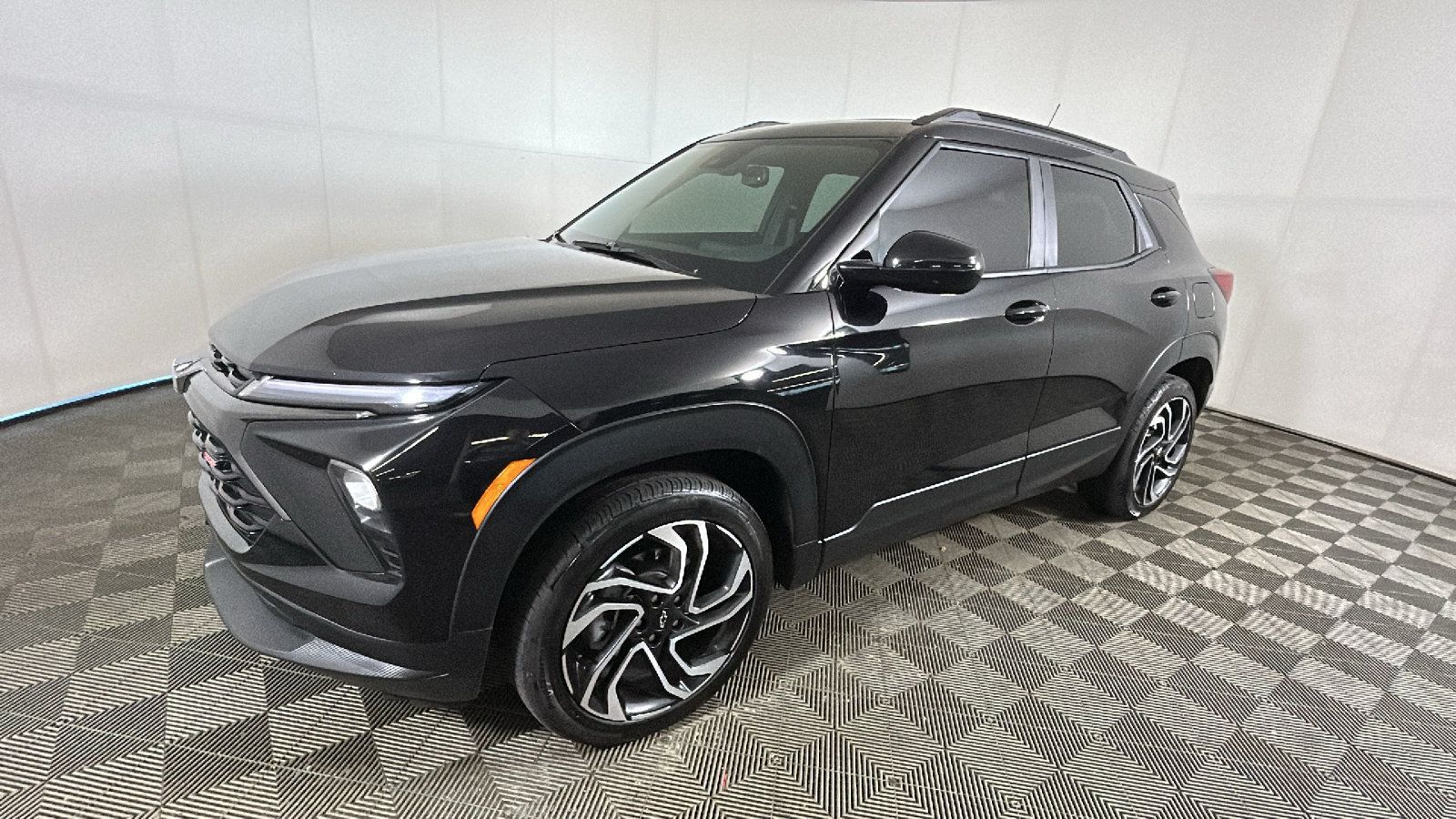 Used 2025 Chevrolet TrailBlazer RS w/ Convenience Package AWD/4WD image 8