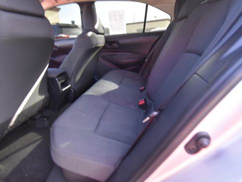 Used 2022 Toyota Corolla LE FWD image 9