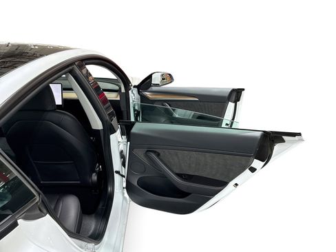 Certified 2023 Tesla Model 3 Standard Range RWD image 12