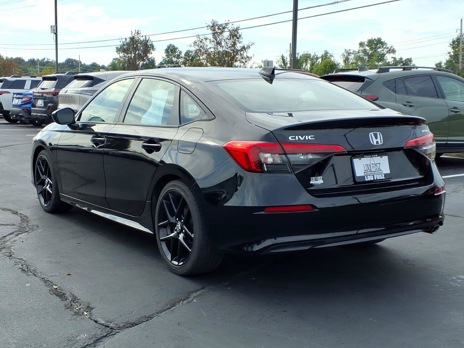 Used 2023 Honda Civic Sport image 5