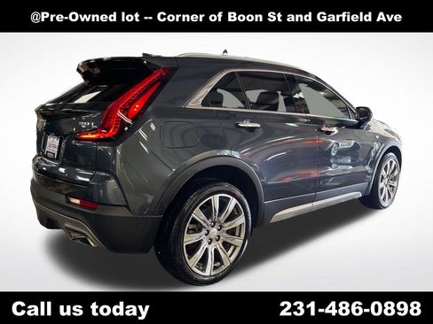 Used 2019 Cadillac XT4 Premium Luxury w/ Technology Package AWD/4WD image 5