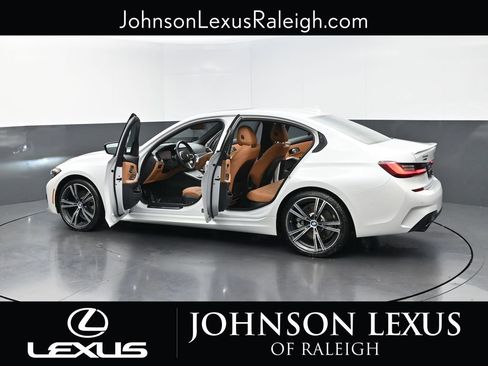 Used 2022 BMW 330i xDrive Sedan w/ M Sport Package AWD/4WD image 37