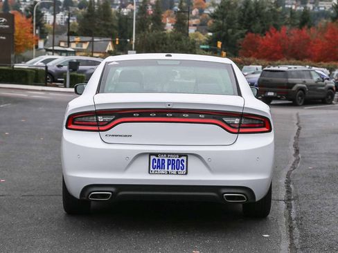 Used 2019 Dodge Charger SXT image 8