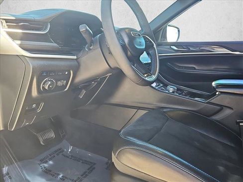 Used 2022 Jeep Grand Cherokee Trailhawk image 10