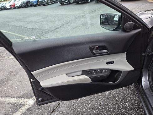 Used 2018 Acura ILX w/ Premium Package image 18