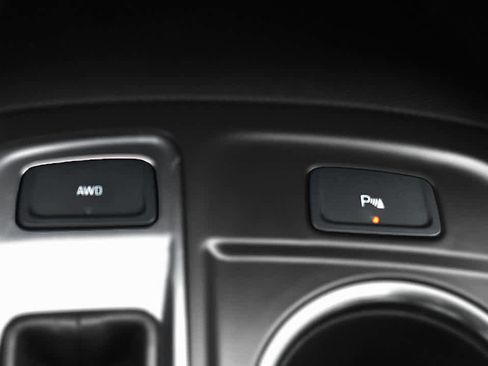 Used 2023 Chevrolet Equinox LT image 21