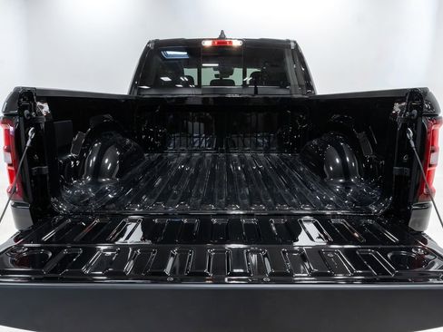 New 2026 RAM 1500 Express AWD/4WD image 30