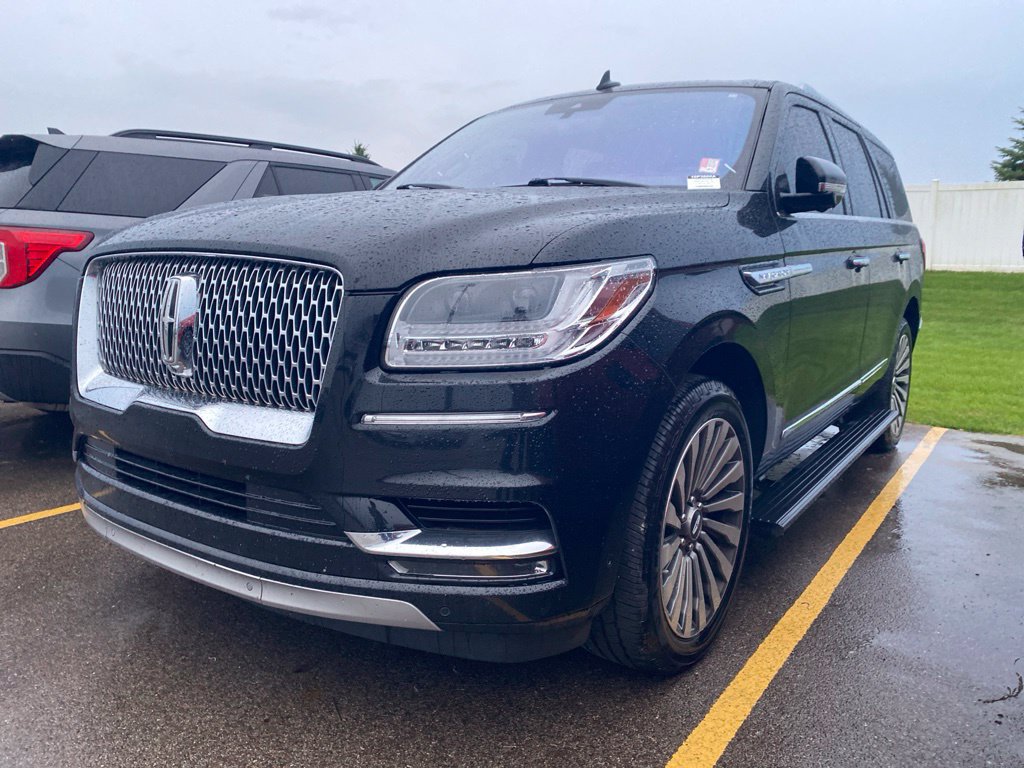 Used 2018 Lincoln Navigator Reserve w/ Technology Package AWD/4WD image 16
