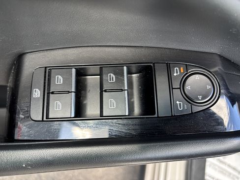 Used 2025 MAZDA MAZDA3 s FWD image 17