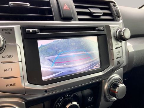 Used 2018 Toyota 4Runner SR5 Premium RWD image 25