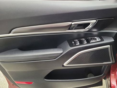 Used 2023 Kia Telluride S image 16