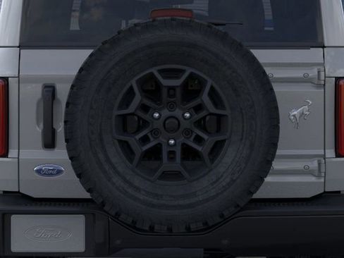 New 2026 Ford Bronco Badlands image 24