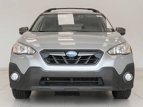 Used 2022 Subaru Crosstrek 2.5i Sport w/ Moonroof Package AWD/4WD image 4