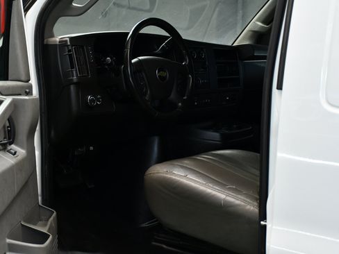 Used 2021 Chevrolet Express 2500 Extended w/ Driver Convenience Package image 11