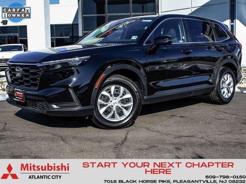 Used 2025 Honda CR-V LX image 1