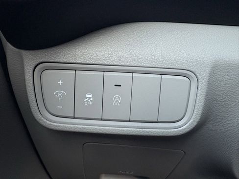 Used 2024 Kia Soul LX image 13