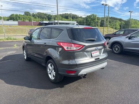 Used 2016 Ford Escape SE FWD image 6