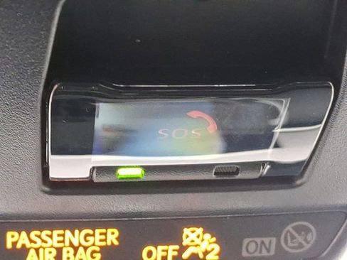 Used 2025 Toyota Corolla LE image 22