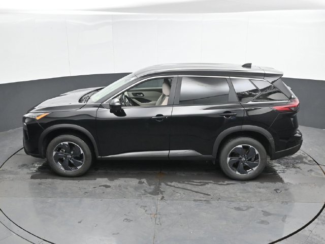 Used 2025 Nissan Rogue SV AWD/4WD image 38