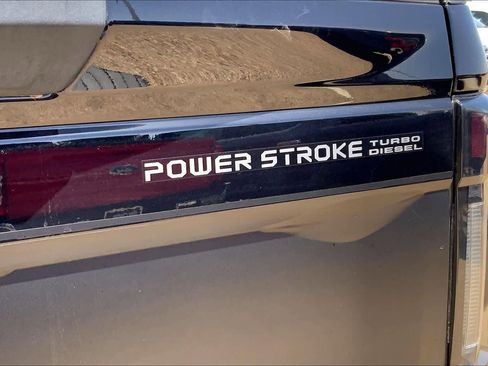 Used 2019 Ford F250 Lariat w/ Lariat Ultimate Package AWD/4WD image 31