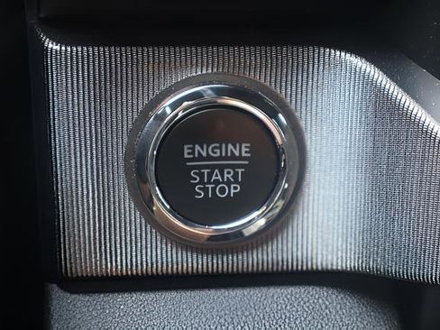 Used 2026 Ford F350 Platinum AWD/4WD image 17