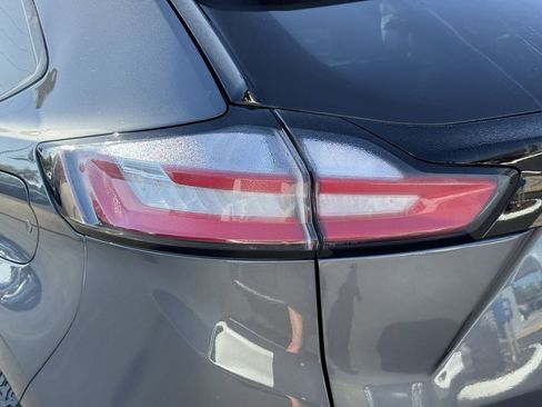 Certified 2024 Ford Edge SEL w/ Sport Appearance Package AWD/4WD image 8