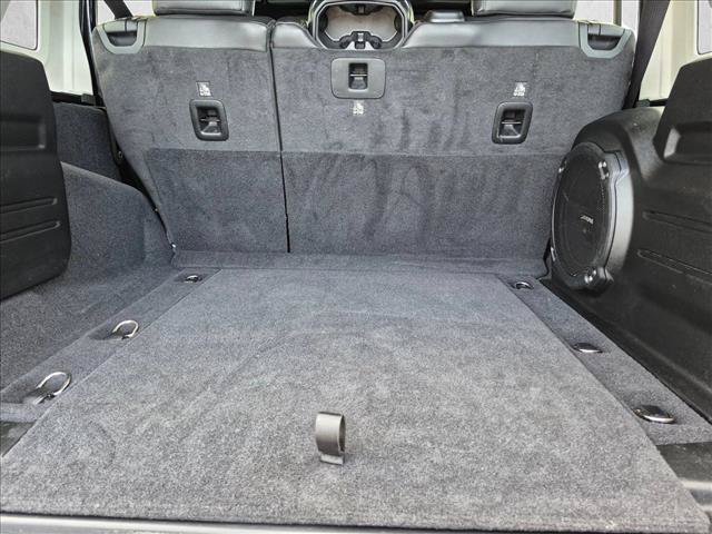 Used 2020 Jeep Wrangler Unlimited Sahara AWD/4WD image 6