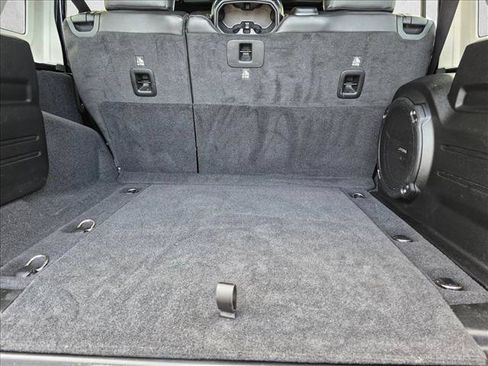 Used 2020 Jeep Wrangler Unlimited Sahara AWD/4WD image 6