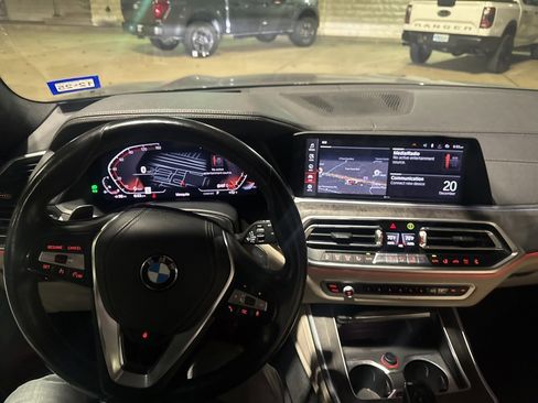 Used 2019 BMW X5 xDrive50i w/ Executive Package image 11