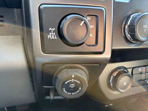 Used 2020 Ford F150 XLT w/ Trailer Tow Package image 24