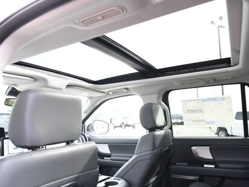 New 2026 Ford Expedition Active RWD image 19