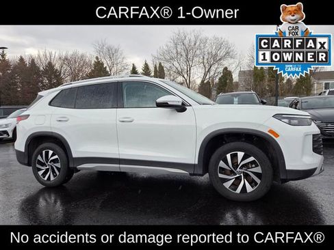 Used 2025 Volkswagen Tiguan S image 3