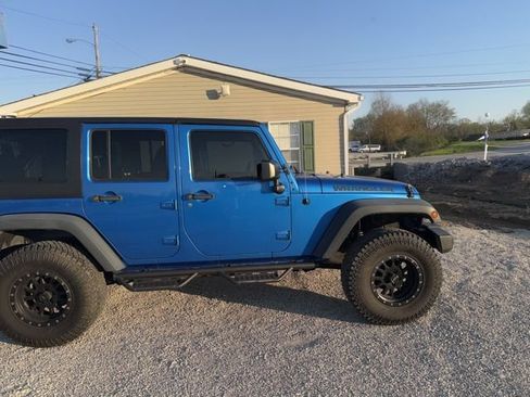 Used 2016 Jeep Wrangler Unlimited Sport image 6