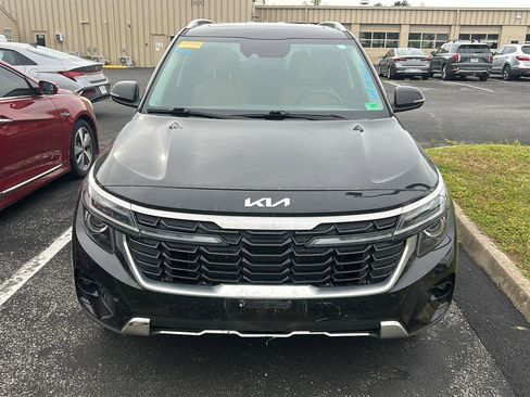 Used 2024 Kia Seltos EX AWD/4WD image 7