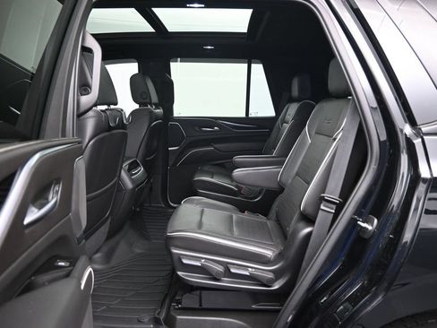 Used 2022 Cadillac Escalade Sport w/ Touring Package AWD/4WD image 25