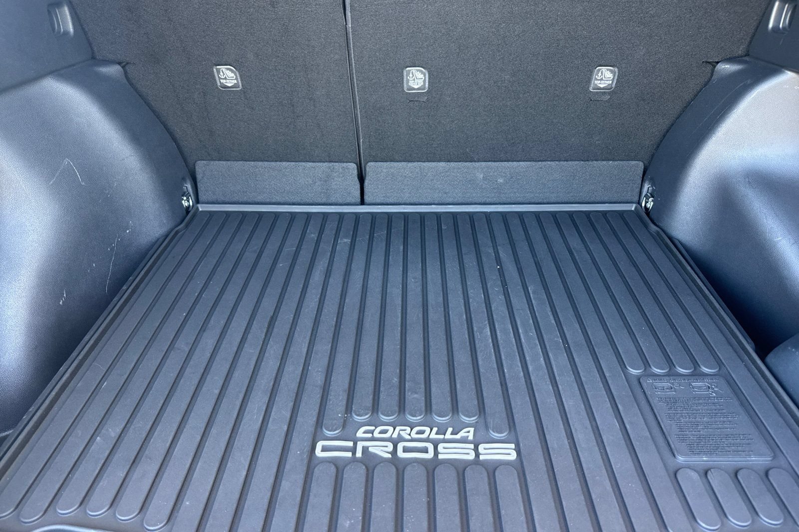 Used 2025 Toyota Corolla Cross AWD Hybrid image 18