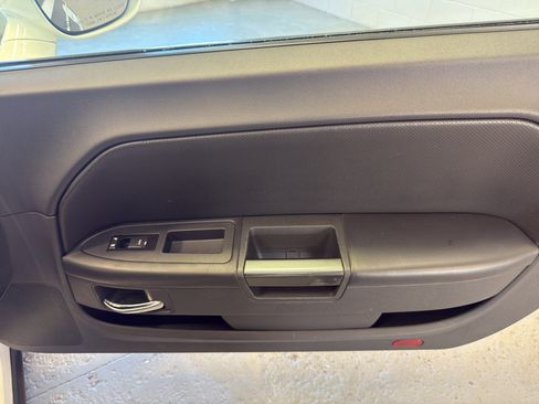 Used 2010 Dodge Challenger R/T image 22