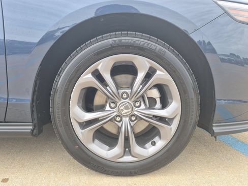 Used 2024 Honda Accord EX image 33