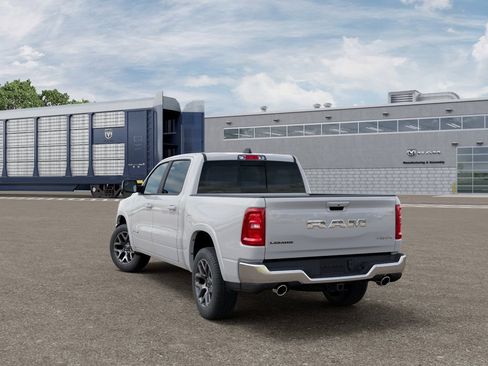 New 2026 RAM 1500 Laramie AWD/4WD image 3