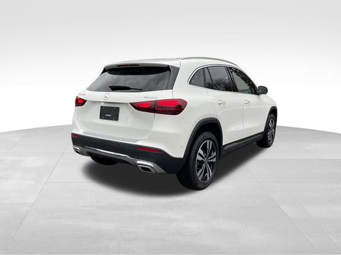 New 2026 Mercedes-Benz GLA 250 4MATIC image 5
