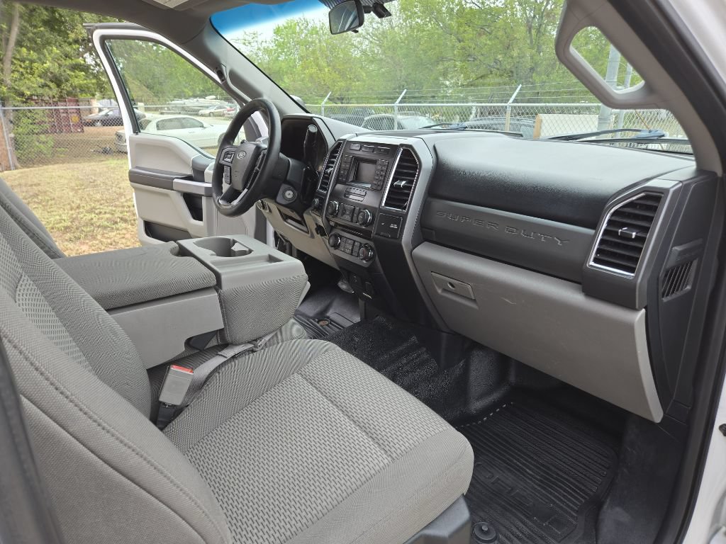 Used 2018 Ford F350 XLT AWD/4WD image 17
